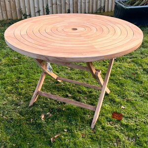 120 Ripple Round Folding Table